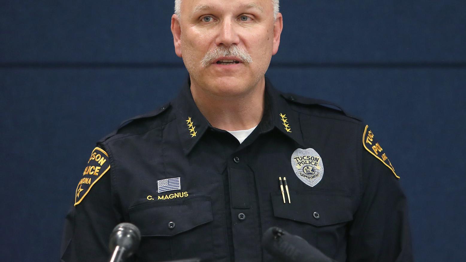 2 Tucson police officers face discipline over actions at immigration protest